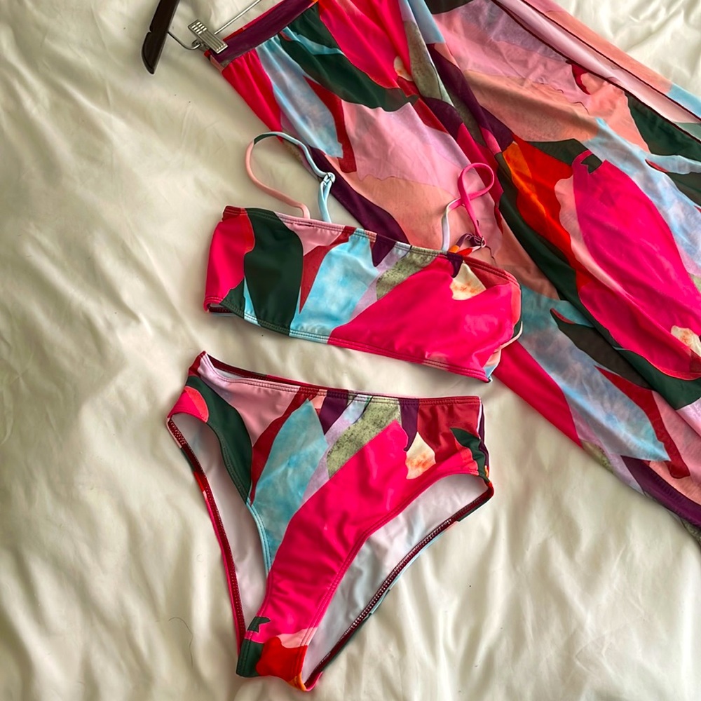 Color Block High Waisted 3 Piece Swimsuits Bikini Set with Skirt